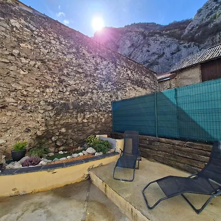 Dom wakacyjny Quie, Ariege Maison Avec Jardin Au Coeur Des Montagnes Quie