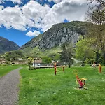 Quie, Ariege Maison Avec Jardin Au Coeur Des Montagnes Vakantiehuis *
