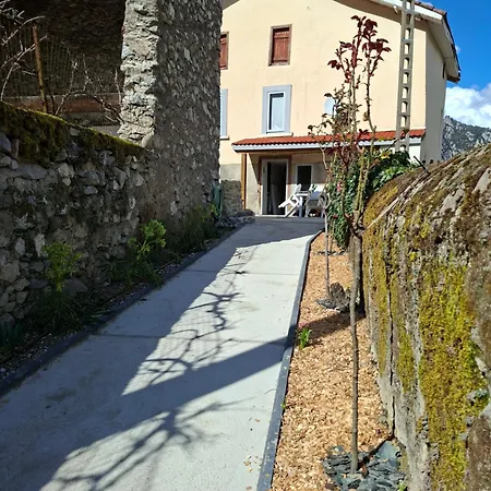 Quie, Ariege Maison Avec Jardin Au Coeur Des Montagnes *