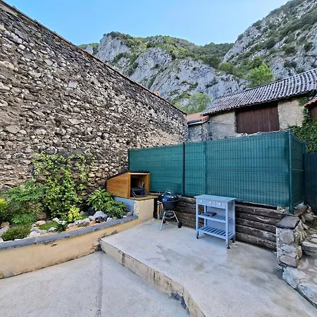 Maison Au Pied Des Montagnes Ariégeoises