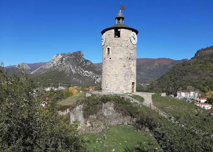 Casa de Férias Quie, Ariege Maison Avec Jardin Au Coeur Des Montagnes *