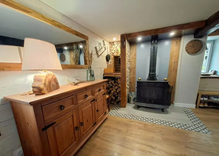 Nyaraló Quie, Ariege Maison Avec Jardin Au Coeur Des Montagnes Quie